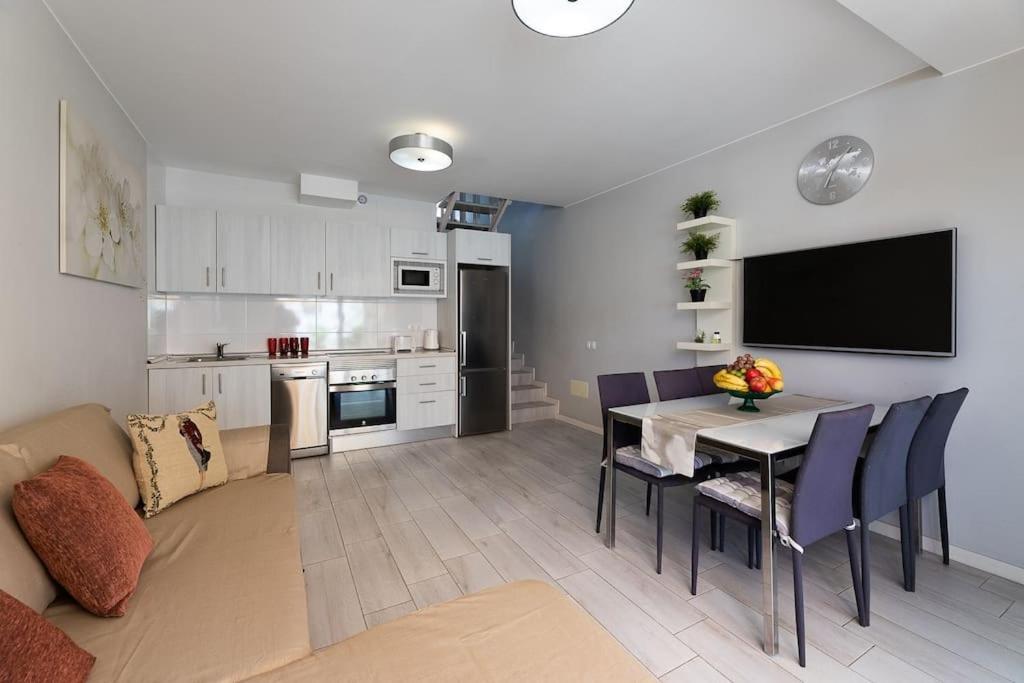 Beautiful apartment in Playa de las Américas Esterno foto
